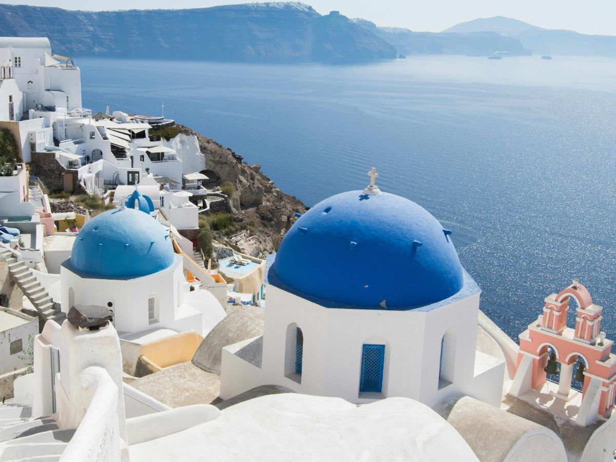 Scenic travel destination in Greece for visa applicants